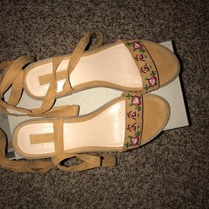Forever 21 Lace Up Floral Sandals